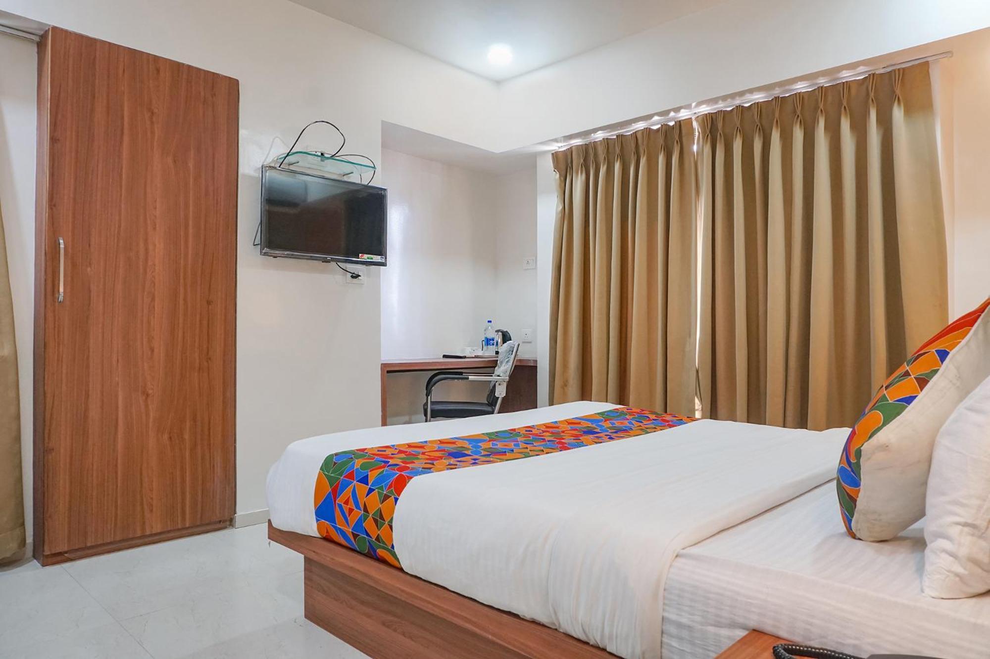 Fabhotel Emersion Residency - High Street Near Laxman Nagar, Baner Pune Exterior foto