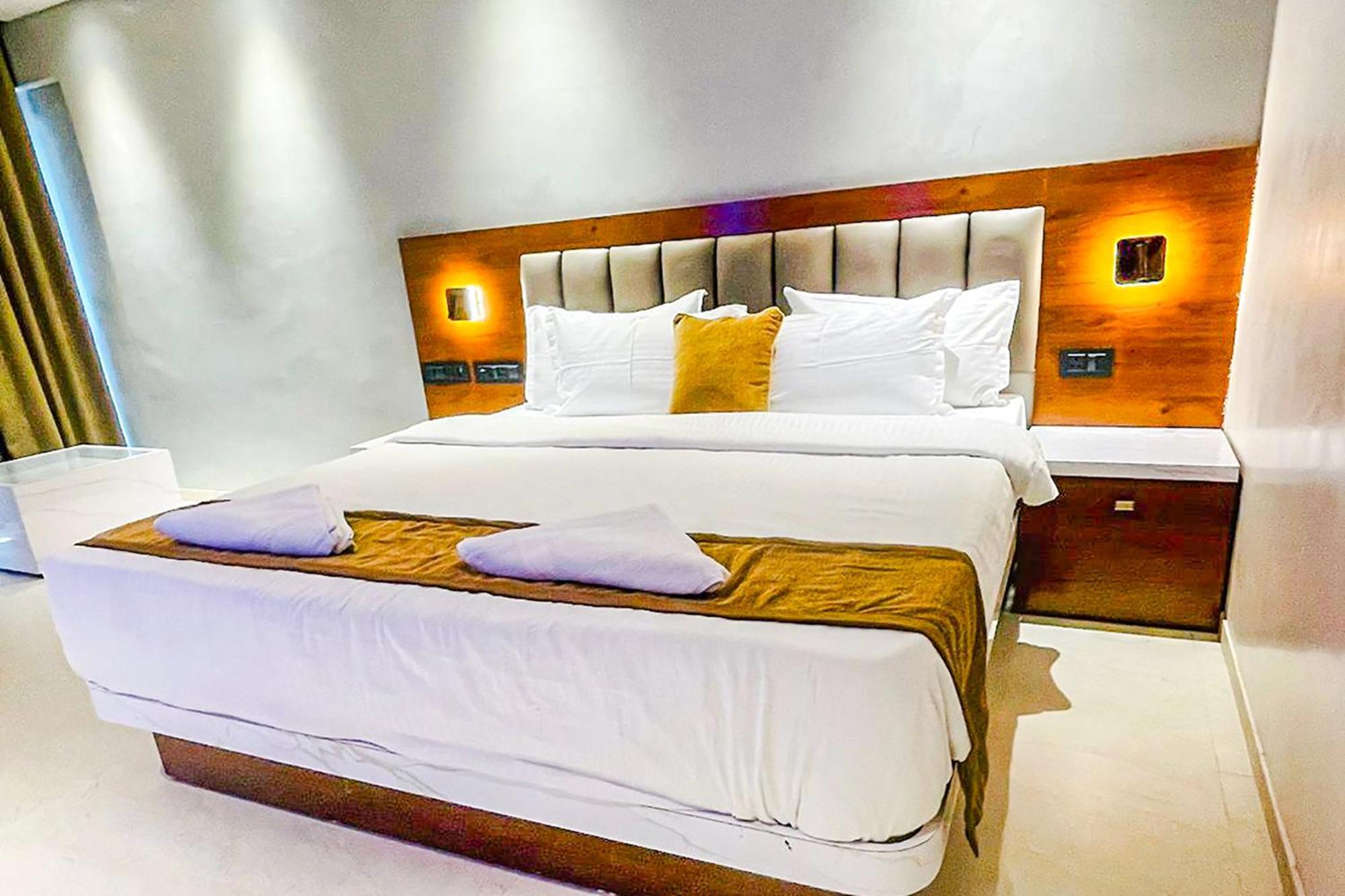Fabhotel Emersion Residency - High Street Near Laxman Nagar, Baner Pune Exterior foto